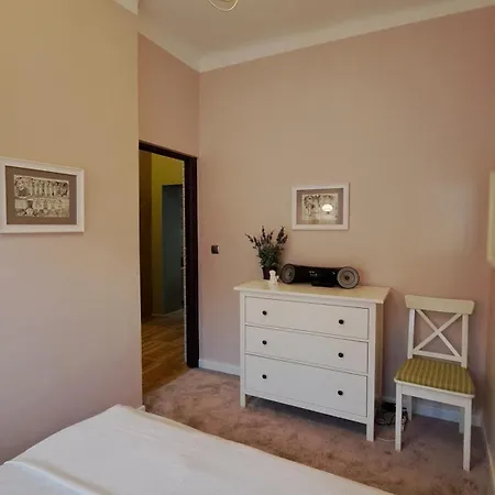 Apartment Krakowskie Przedmiescie 
