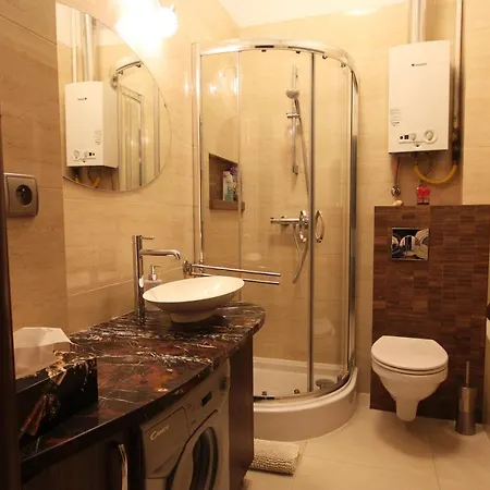 Lägenhet Krakowskie Przedmiescie 